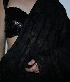 STARRY MEADOWS SARI [ BLACK ]