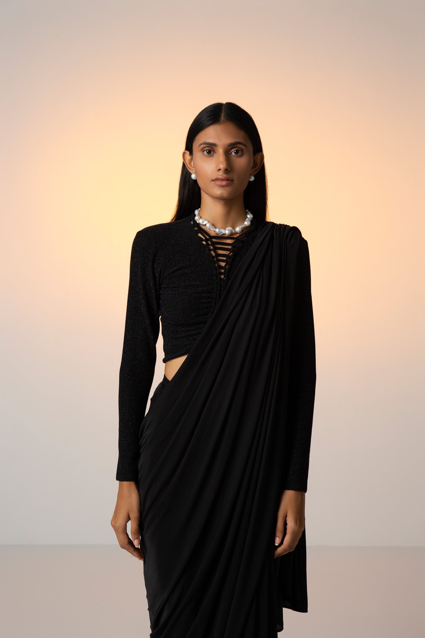 WINDSONG [ Sari Set / Black ]